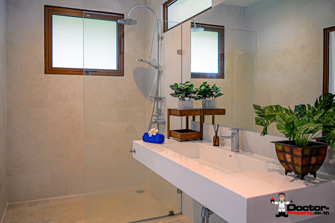 Modern 4 Bedroom Sea View Villa with Spacious area in Chaweng, Koh Samui – For Sale