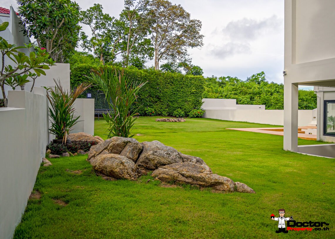 Modern 4 Bedroom Sea View Villa with Spacious area in Chaweng, Koh Samui – For Sale