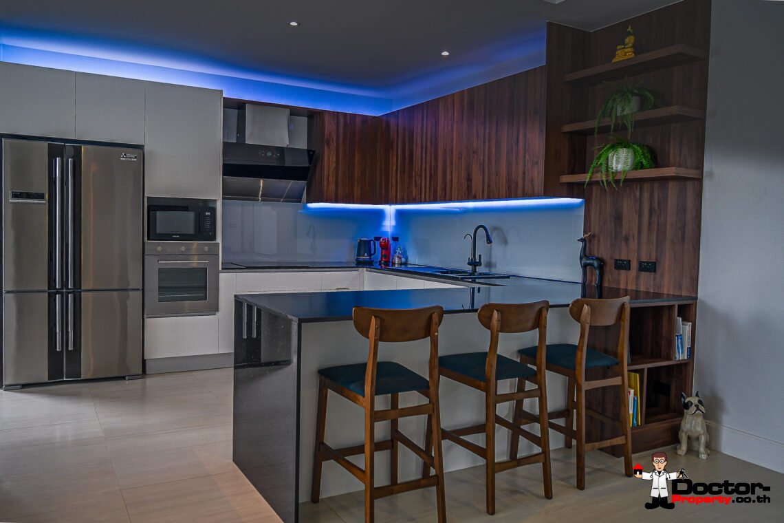 Modern 4 Bedroom Sea View Villa with Spacious area in Chaweng, Koh Samui – For Sale