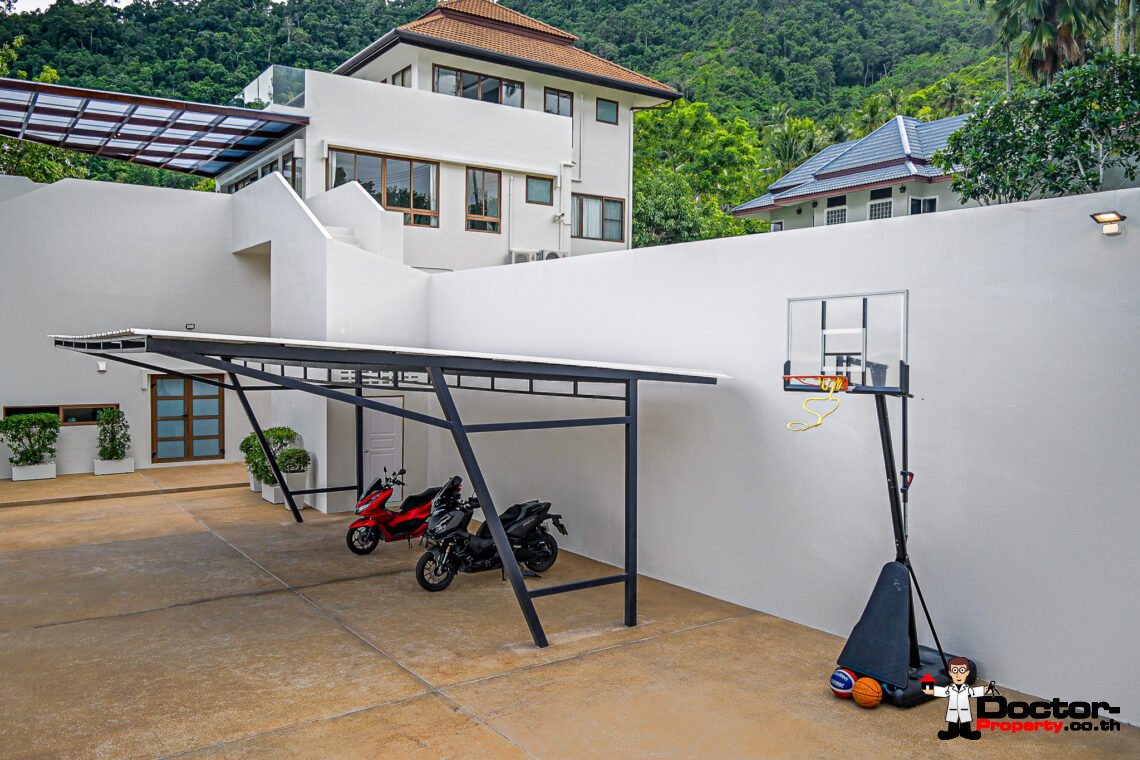 Modern 4 Bedroom Sea View Villa with Spacious area in Chaweng, Koh Samui – For Sale