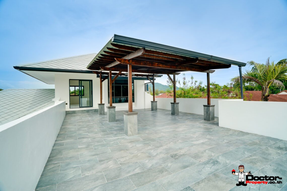 4 Bedroom Pool Villa with Spacious Area in Bang Rak, Koh Samui – For Sale