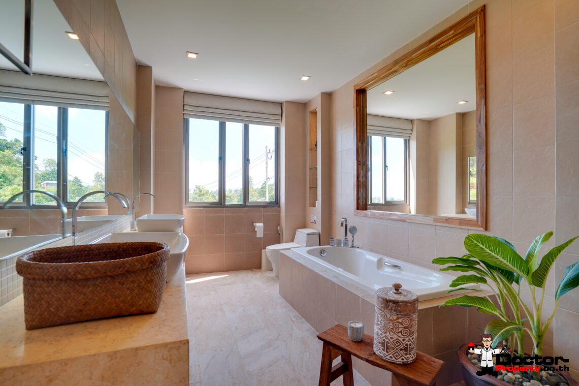 5 Bedroom Pool Villa with Sea View in Plai Laem, Koh Samui – For Sale