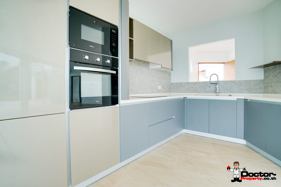 3 Bedroom Pool Villa with Sea View in Lamai, Koh Samui – For Sale