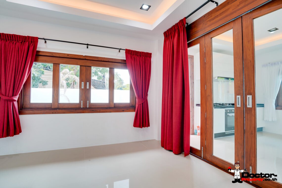 3 Bedroom House with Pool in Mae Nam, Koh Samui – For Sale