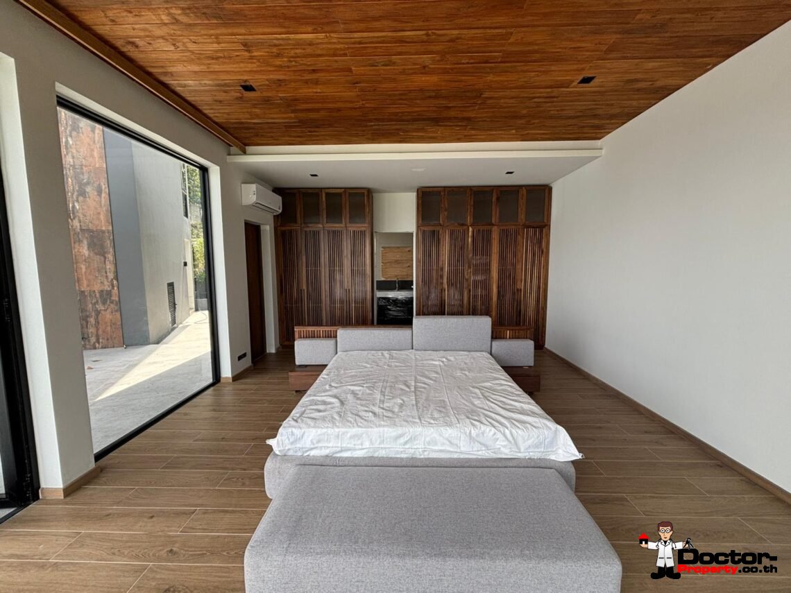 Luxury 2 Bedroom Pool Villa with Partial Sea View in Chaweng, Koh Samui – For Sale