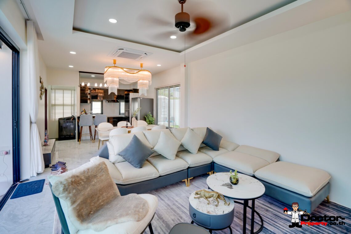 4 Bedroom Pool Villa with Sea View in Bang Por, Koh Samui – For Sale