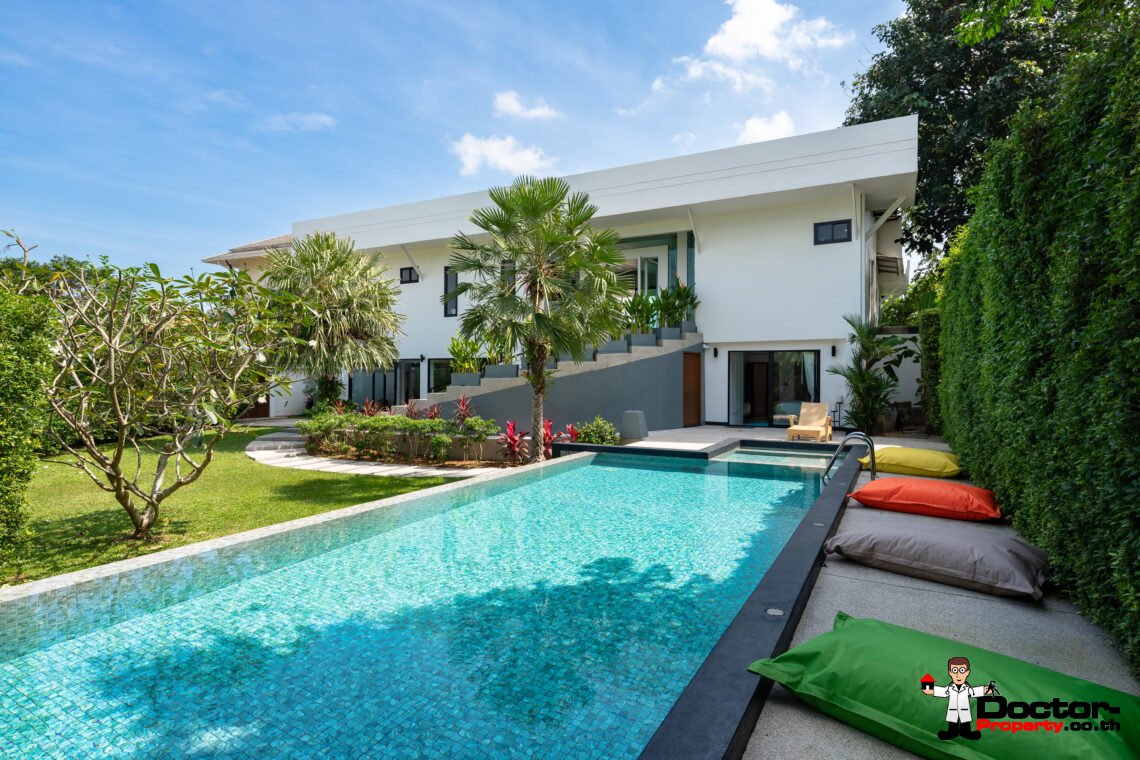 7 Bedroom Luxury Sea View Villa – Bophut, Koh Samui – For Sale