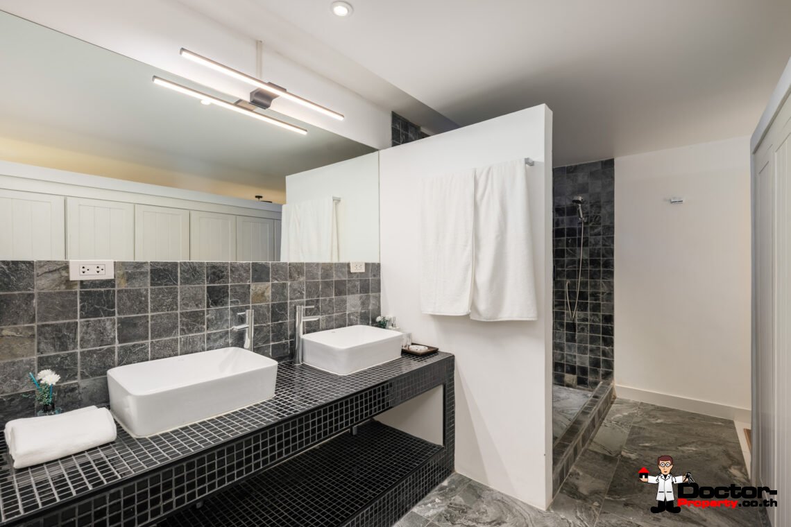 7 Bedroom Luxury Sea View Villa – Bophut, Koh Samui – For Sale