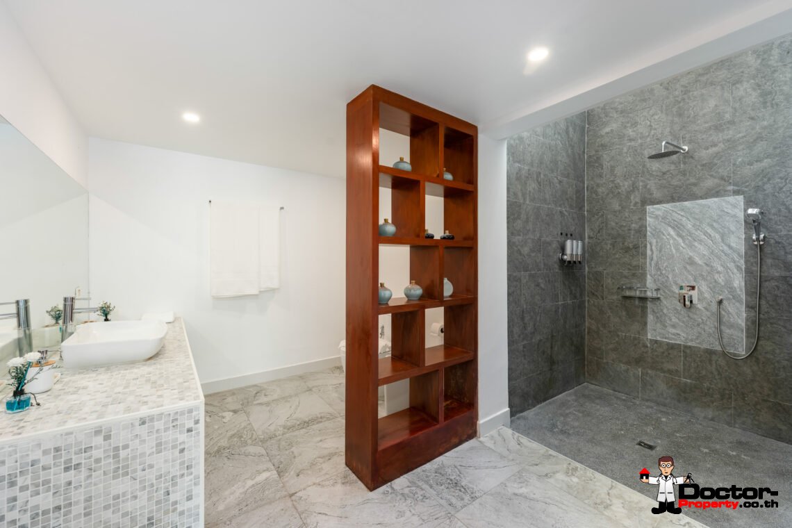 7 Bedroom Luxury Sea View Villa – Bophut, Koh Samui – For Sale