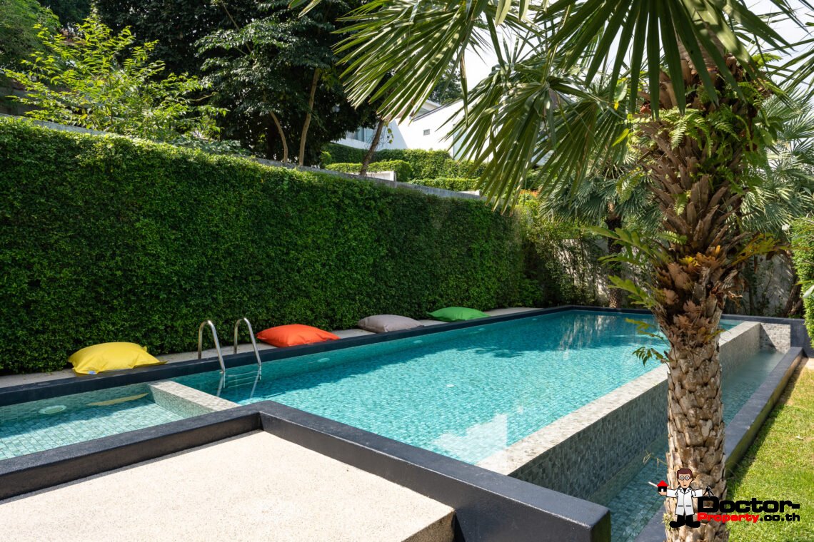 7 Bedroom Luxury Sea View Villa – Bophut, Koh Samui – For Sale