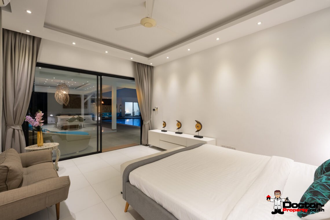 7 Bedroom Luxury Sea View Villa – Bophut, Koh Samui – For Sale