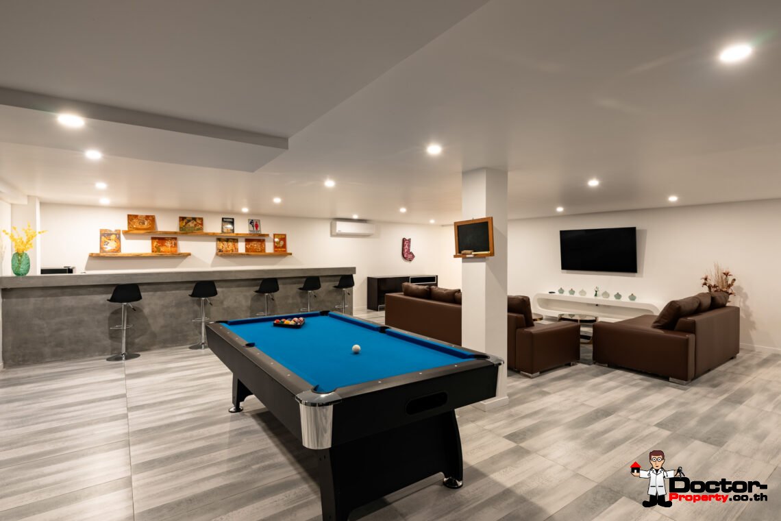 7 Bedroom Luxury Sea View Villa – Bophut, Koh Samui – For Sale