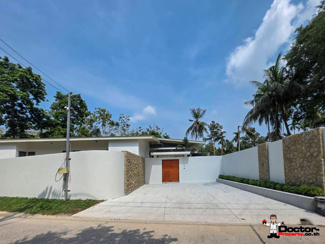 New 3 Bedroom Private Pool Villa with Spacious Garden in Mae Nam, Koh Samui – For Sale