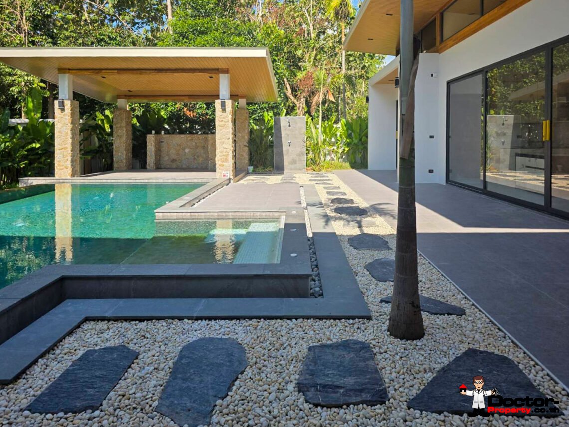 New 3 Bedroom Private Pool Villa with Spacious Garden in Mae Nam, Koh Samui – For Sale