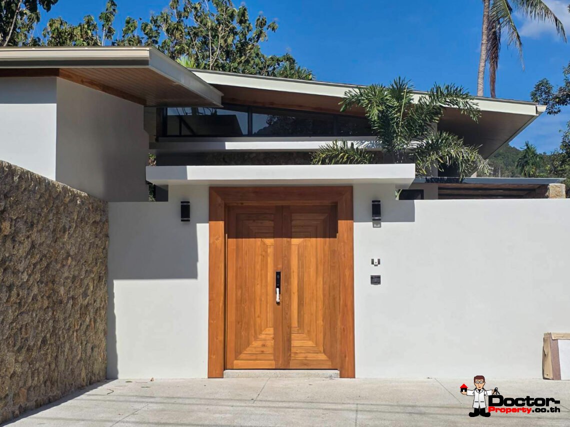 New 3 Bedroom Private Pool Villa with Spacious Garden in Mae Nam, Koh Samui – For Sale