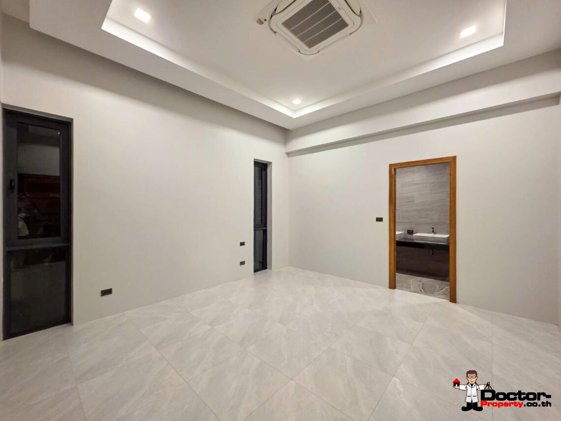 New 3 Bedroom Private Pool Villa with Spacious Garden in Mae Nam, Koh Samui – For Sale