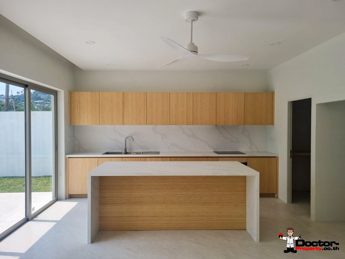 Modern 4 Bedroom Pool Villa in Bang Rak, Koh Samui – For Sale