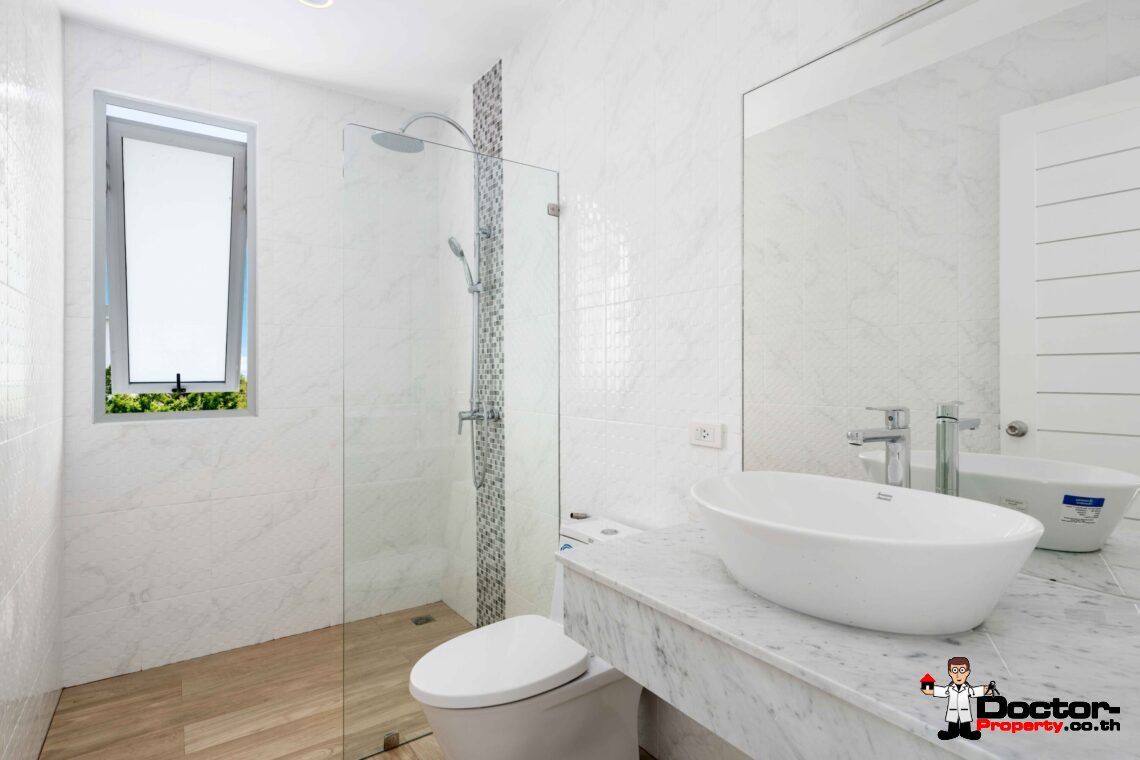 Modern 6 Bedroom Pool Villa with Sea View in Choeng Mon, Koh Samui – For Sale