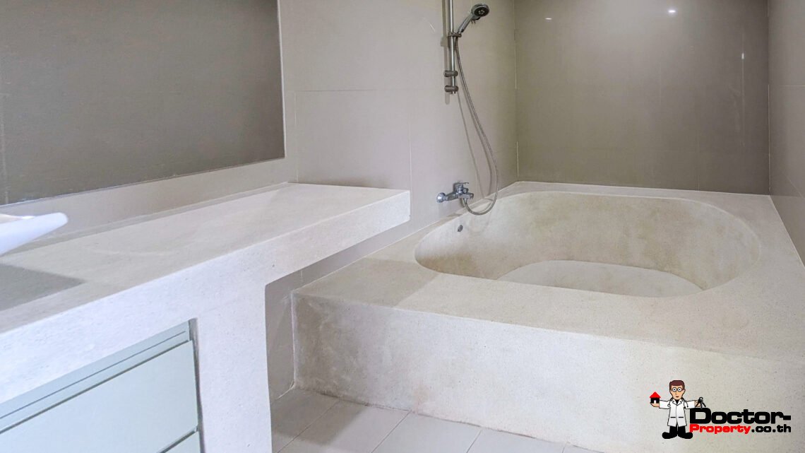 5 Bedroom Sea View Villa with Spacious area in Bang Por, Koh Samui – For Sale