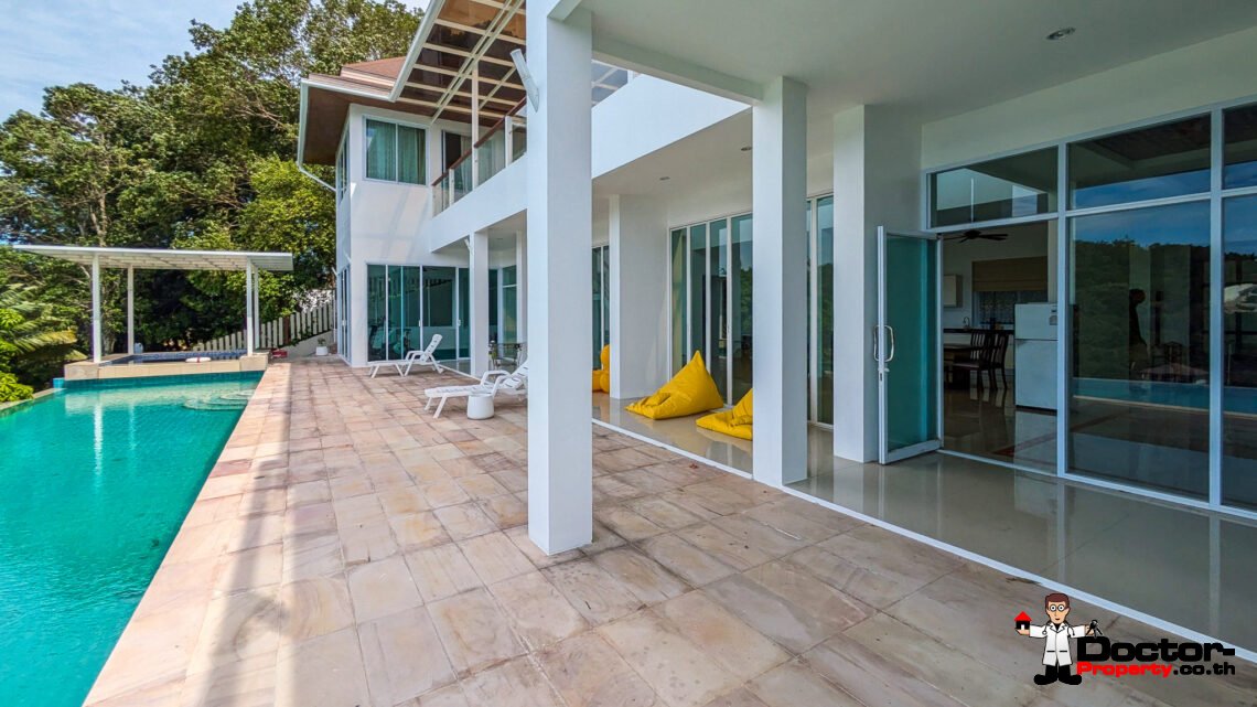 5 Bedroom Sea View Villa with Spacious area in Bang Por, Koh Samui – For Sale