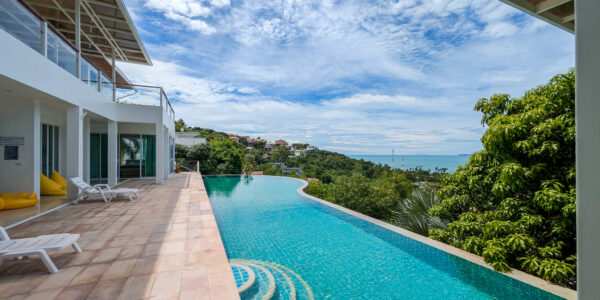 5 Bedroom Sea View Villa with Spacious area in Bang Por, Koh Samui – For Sale