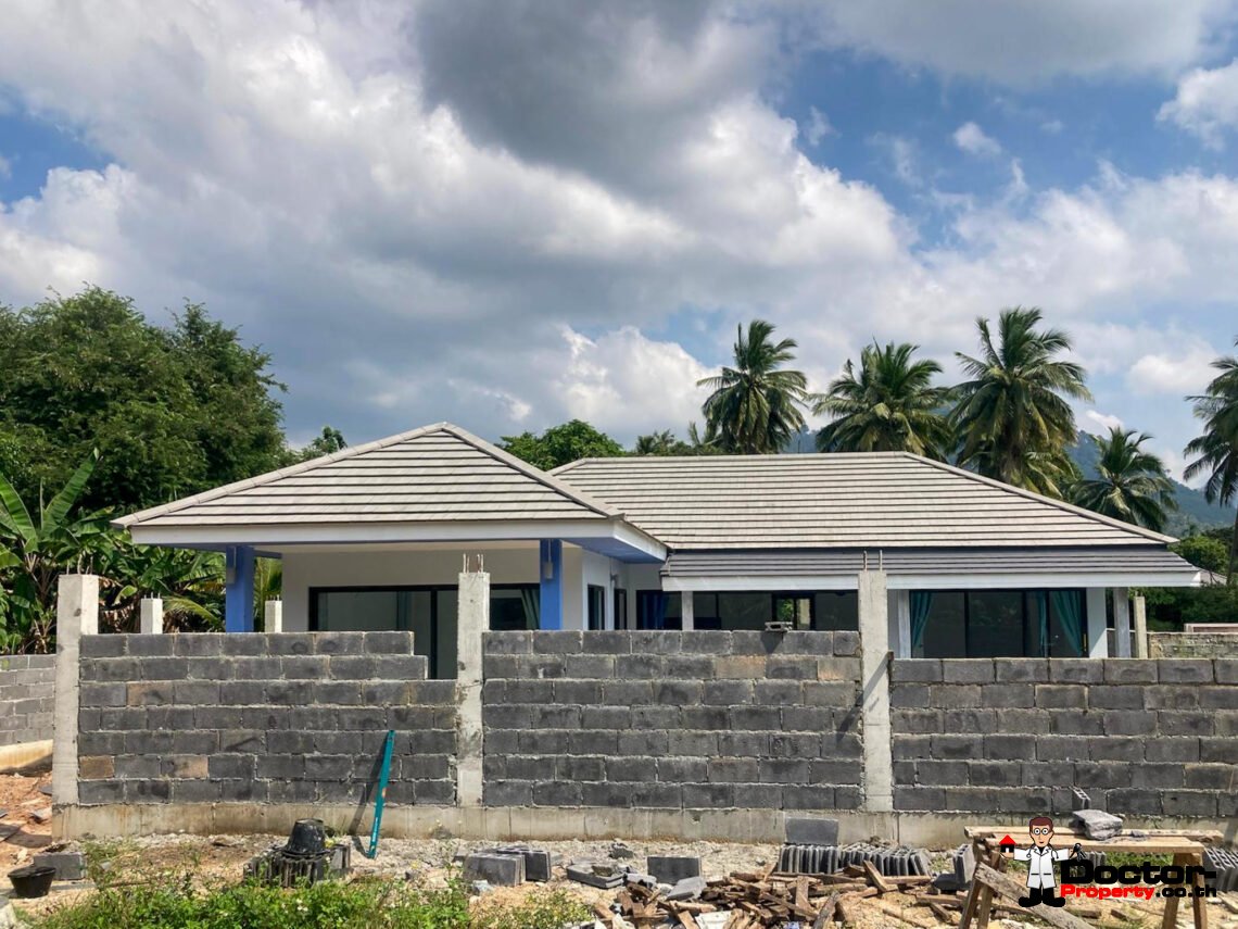 2 Bedroom House with with Pool in Lipa Noi, Koh Samui – For Sale