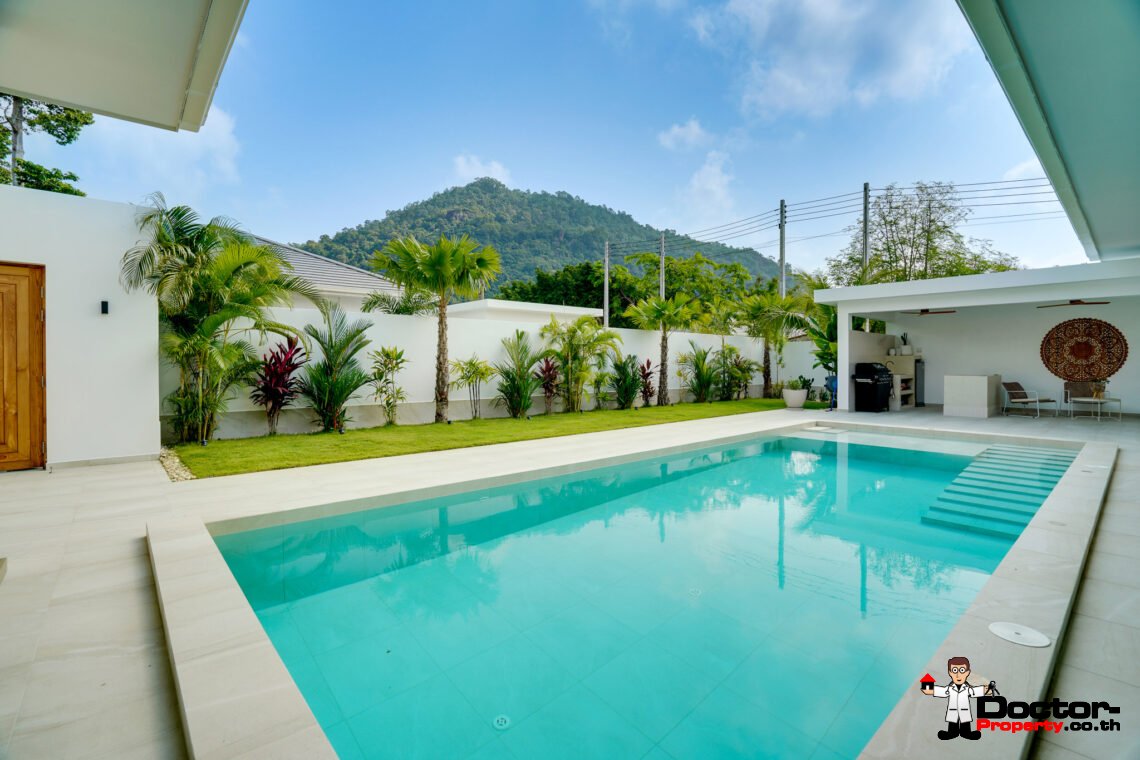 Modern 4 Bedroom Pool Villa in Lamai, Koh Samui – For Sale