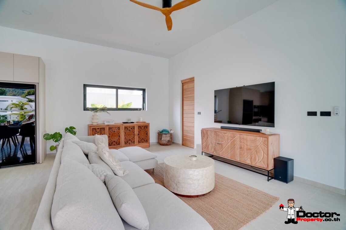 Modern 4 Bedroom Pool Villa in Lamai, Koh Samui – For Sale
