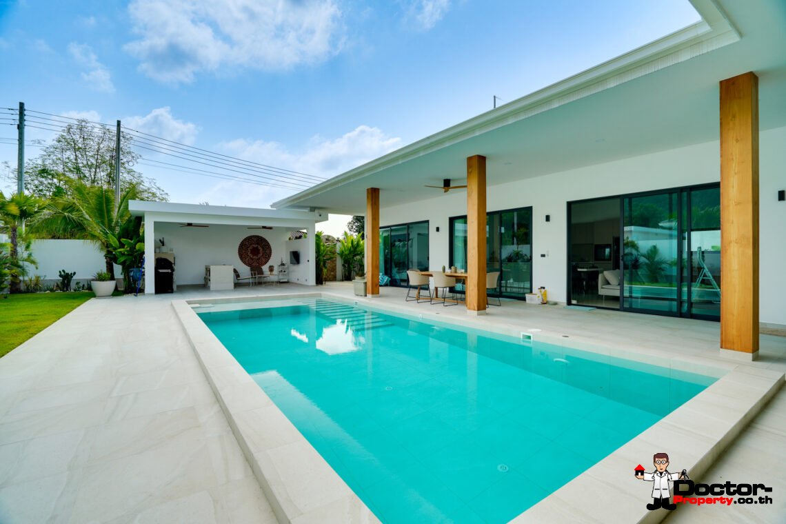 Modern 4 Bedroom Pool Villa in Lamai, Koh Samui – For Sale