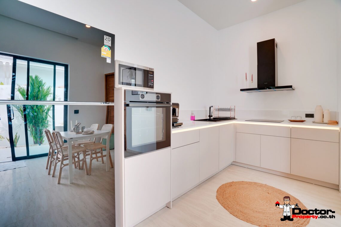 Modern 4 Bedroom Pool Villa in Lamai, Koh Samui – For Sale