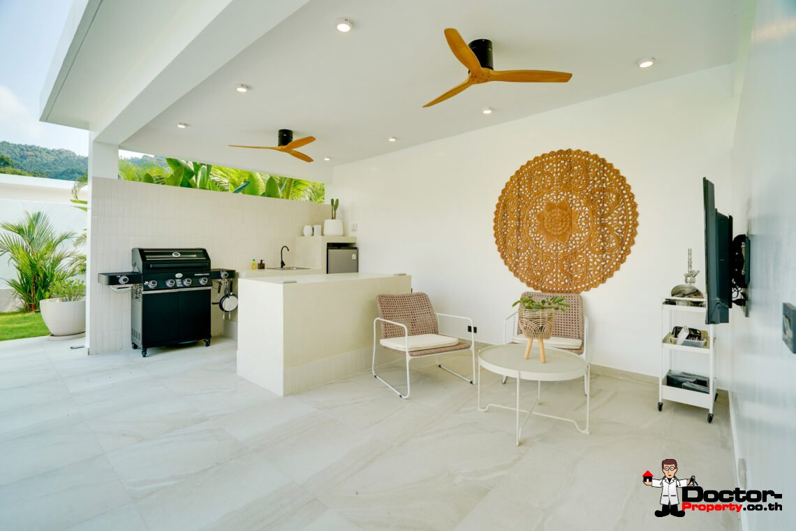 Modern 4 Bedroom Pool Villa in Lamai, Koh Samui – For Sale