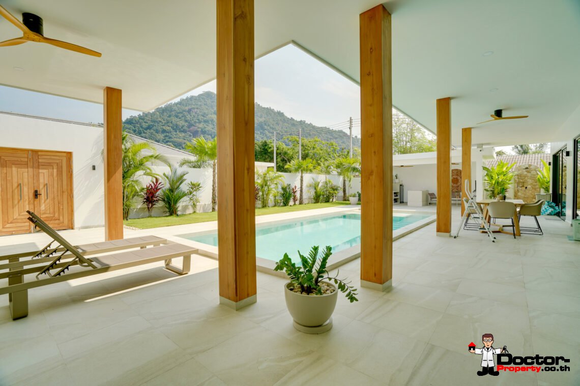 Modern 4 Bedroom Pool Villa in Lamai, Koh Samui – For Sale