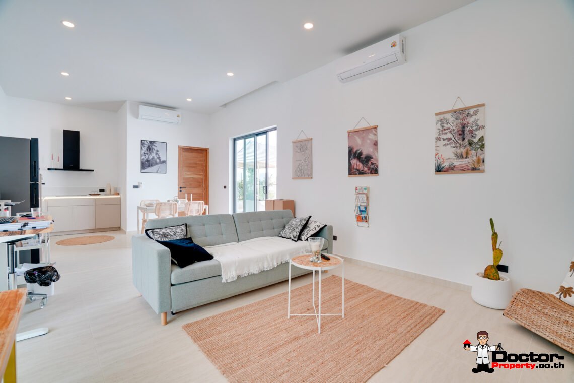 Modern 4 Bedroom Pool Villa in Lamai, Koh Samui – For Sale