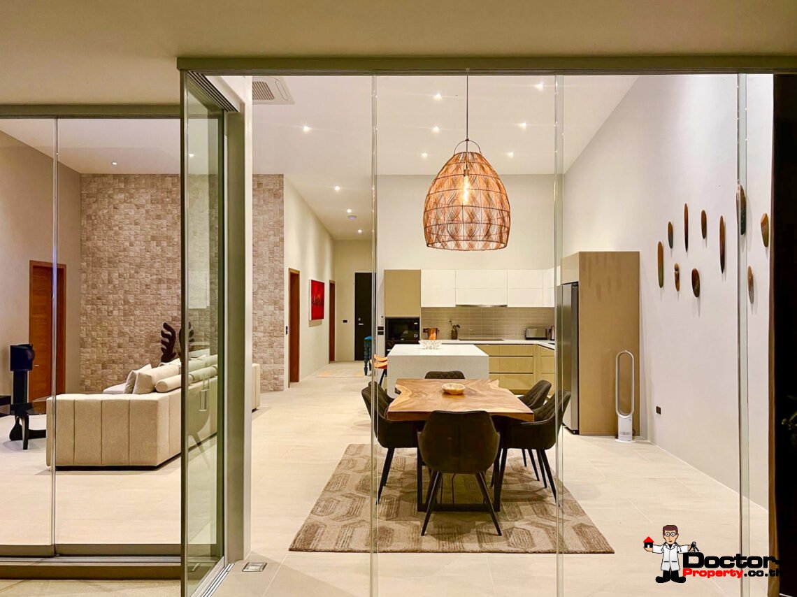 3 Bedroom Penthouse with Sea View in Mae Nam, Koh Samui – For Sale