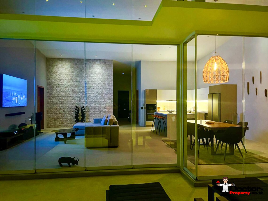 3 Bedroom Penthouse with Sea View in Mae Nam, Koh Samui – For Sale