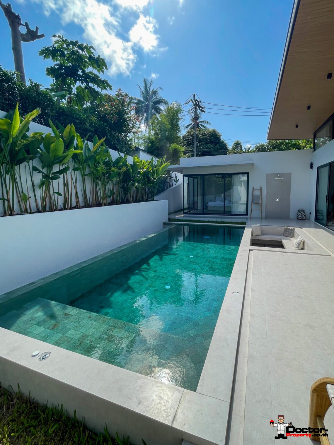 3 Bedroom Pool Villa in Chaweng, Koh Samui – For Sale