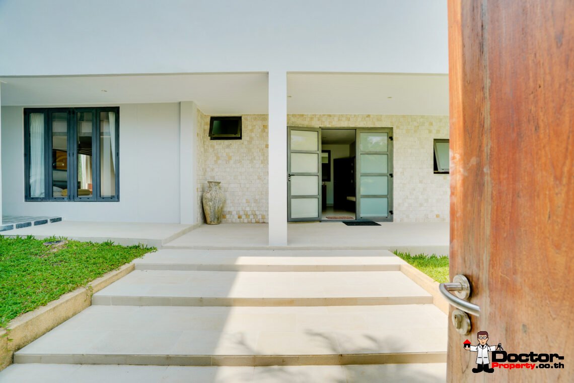 4 Bedroom Pool Villa with Sea View in Plai Laem, Koh Samui – For Sale
