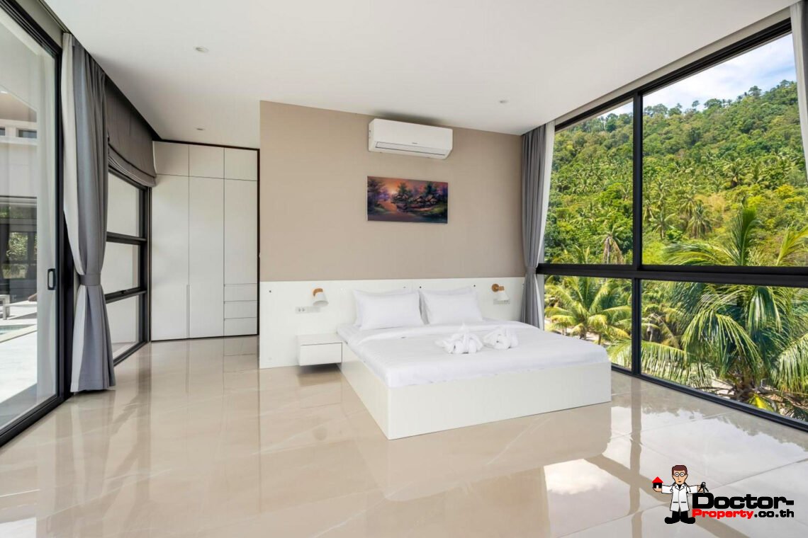 4 Bedroom Pool Villa with Sea View in Bang Por, Koh Samui – For Sale