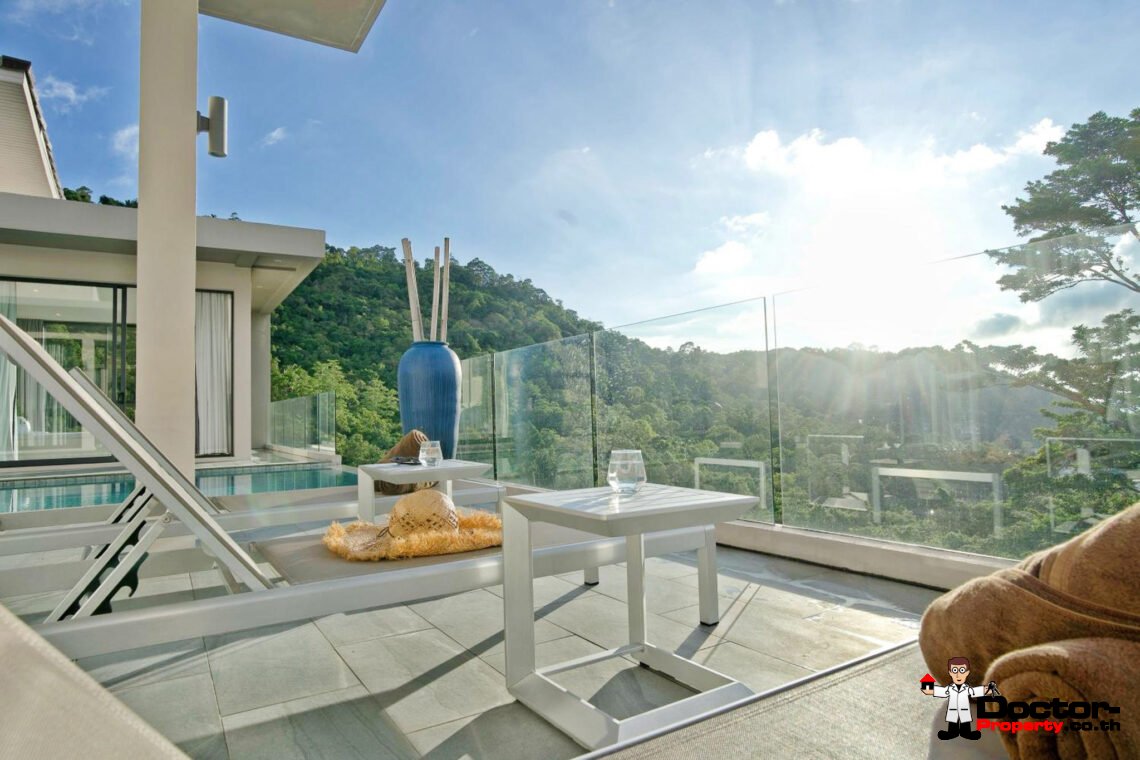 4 Bedroom Pool Villa with Sea View in Bang Por, Koh Samui – For Sale