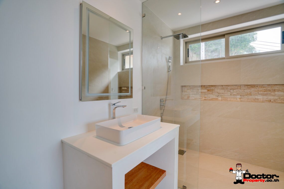 3 Bedroom Pool Villa with Sea View in Bo Phut, Koh Samui – For Sale