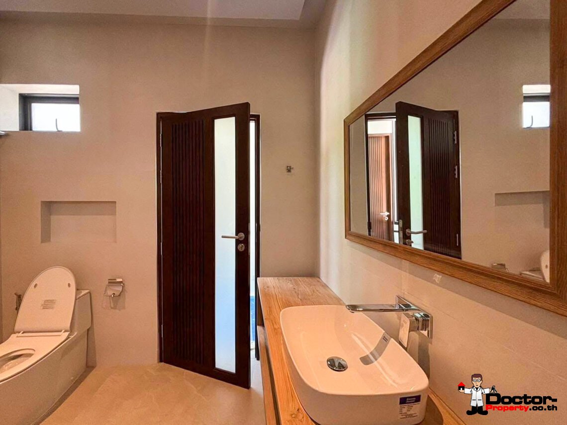 Modern Tropical 3 Bedroom Pool Villa in Mae Nam, Koh Samui – For Sale