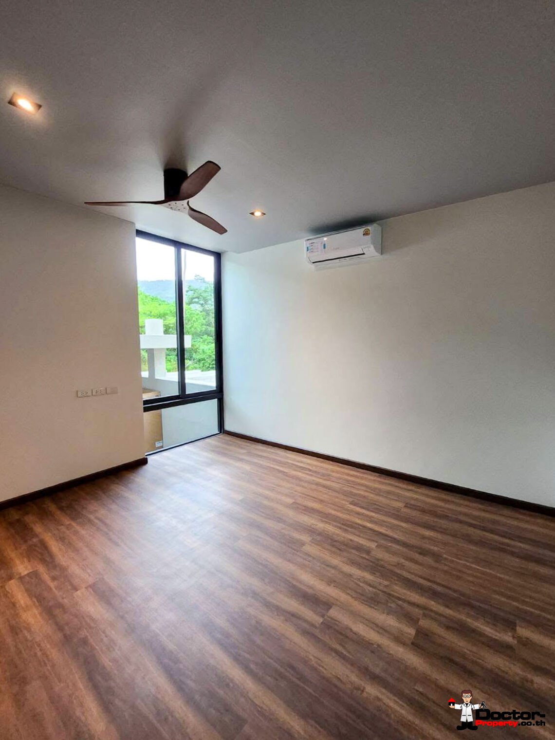 Modern Tropical 3 Bedroom Pool Villa in Mae Nam, Koh Samui – For Sale