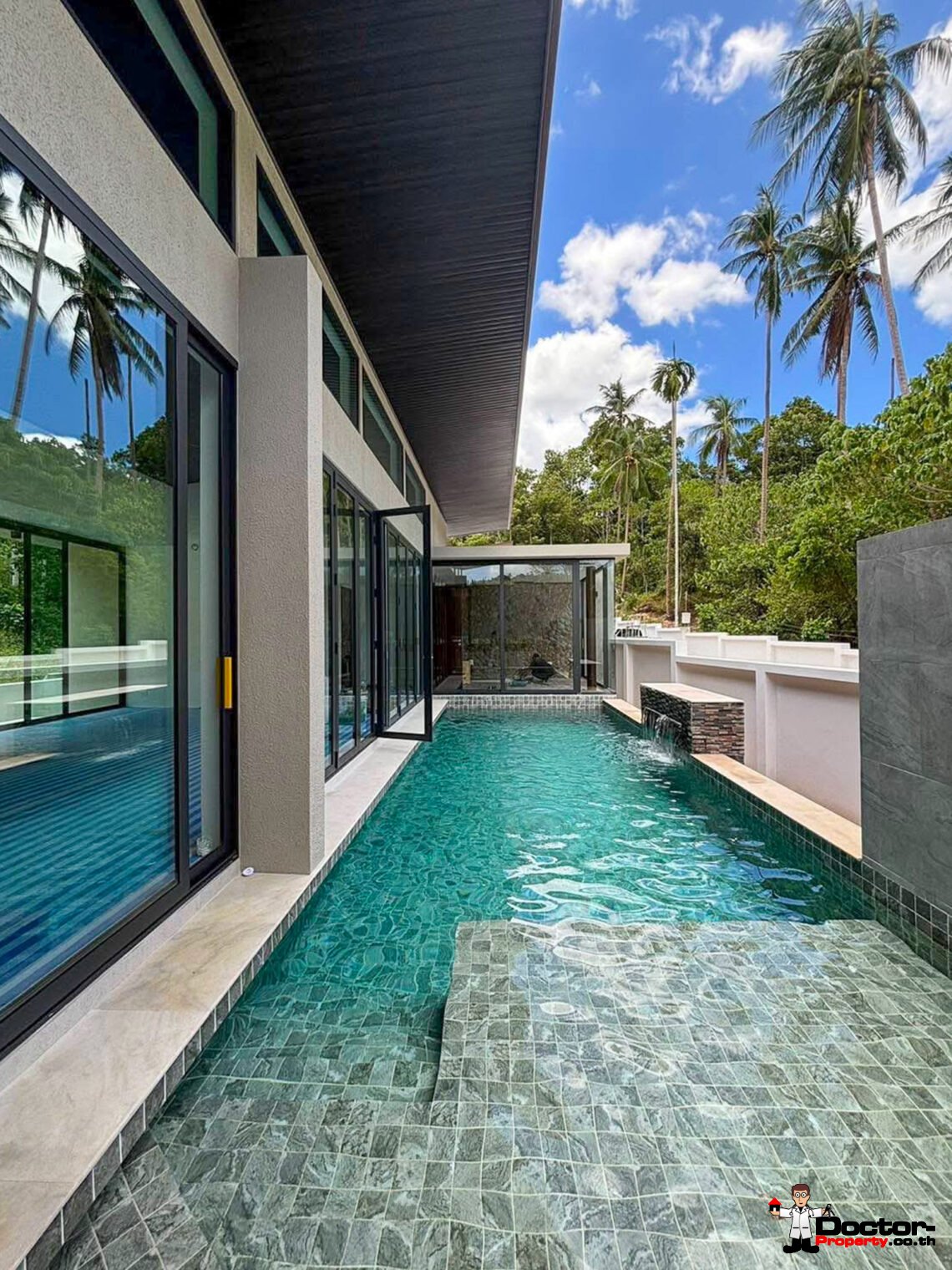 Modern Tropical 3 Bedroom Pool Villa in Mae Nam, Koh Samui – For Sale