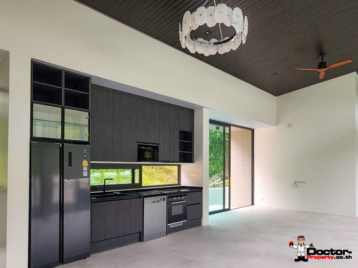 Modern Tropical 3 Bedroom Pool Villa in Mae Nam, Koh Samui – For Sale