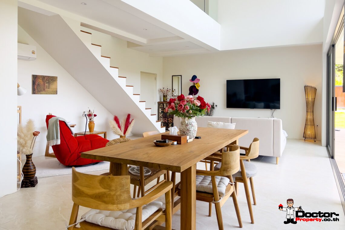 3 Bedroom Pool Villa with Partial Sea View in Bo Phut, Koh Samui – For Sale