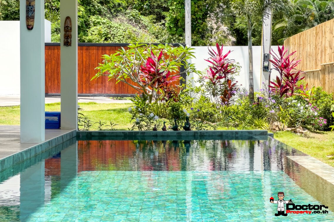 3 Bedroom Pool Villa with Partial Sea View in Bo Phut, Koh Samui – For Sale