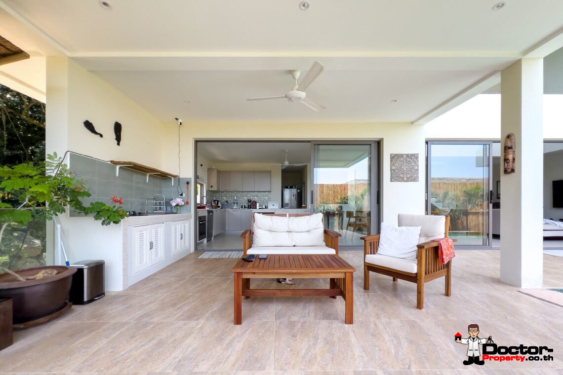 3 Bedroom Pool Villa with Partial Sea View in Bo Phut, Koh Samui – For Sale