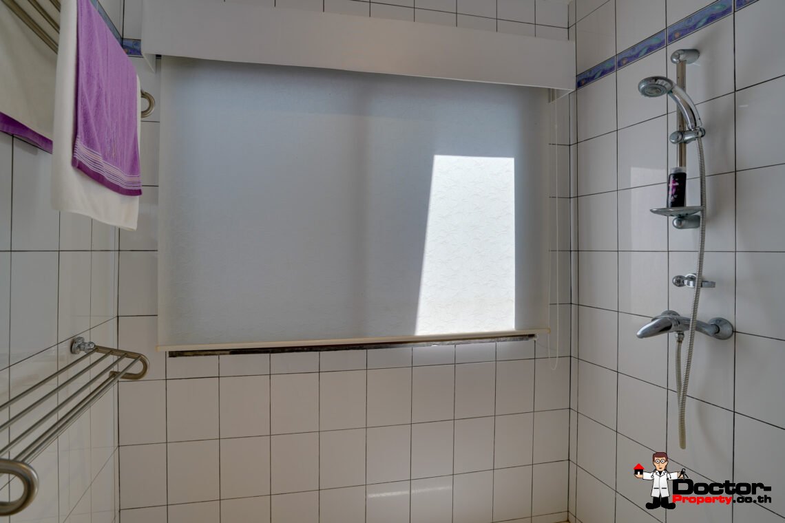 3 Bedroom Villa with Stunning Sea View in Plai Laem, Koh Samui – For Sale