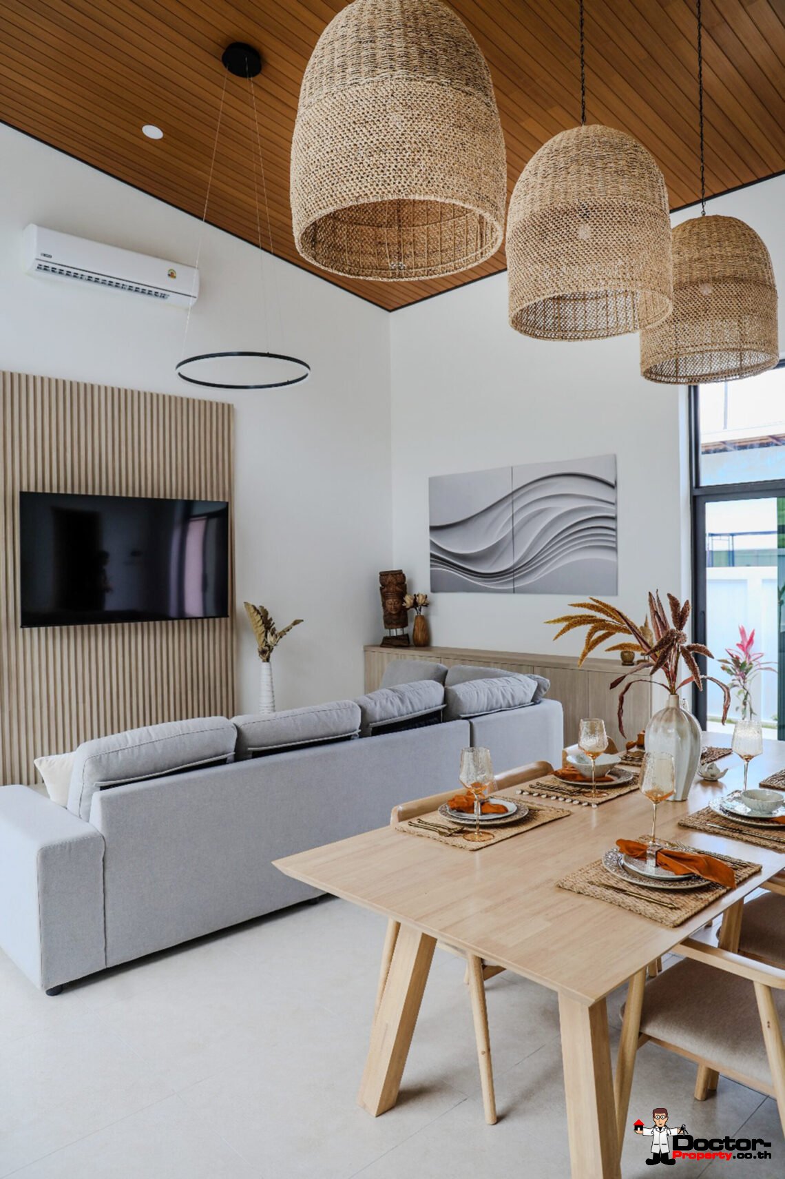 Modern 3 Bedroom Pool Villa in Lamai, Koh Samui – For Sale