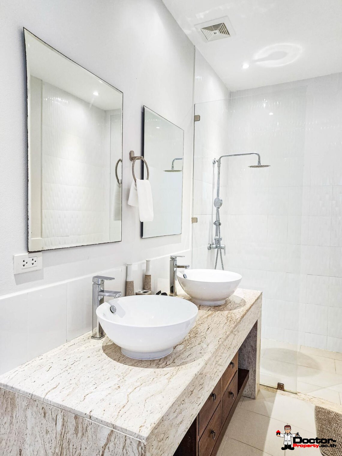 3 Bedroom Townhouse in Choeng Mon, Koh Samui – For Sale